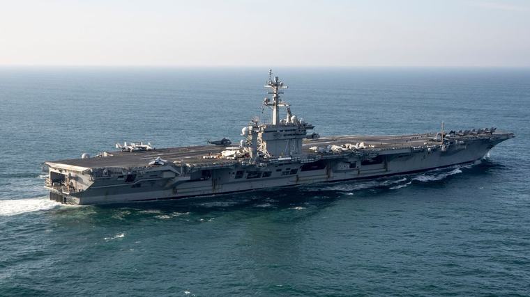 Nahost Neue Eskalationsstufe: Iran eröffnet den Seekrieg gegen die USA Der iranische Angriff auf einen amerikanischen Flugzeugträger im Golf von Oman ist ein gefährlicher Präzedenzfall. Von Michael Wrase, Limassol 0