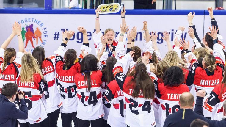 Pour les hockeyeuses autrichiennes, le combat le plus dur se joue en dehors de la glace