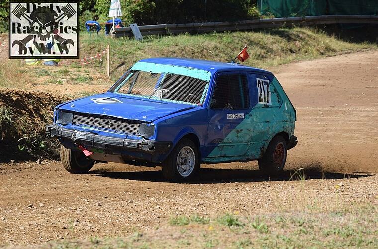 Abo Autocross Toni Ochsner aus Euthal gewann alle Läufe 05.09.2026 · Koni Schuler