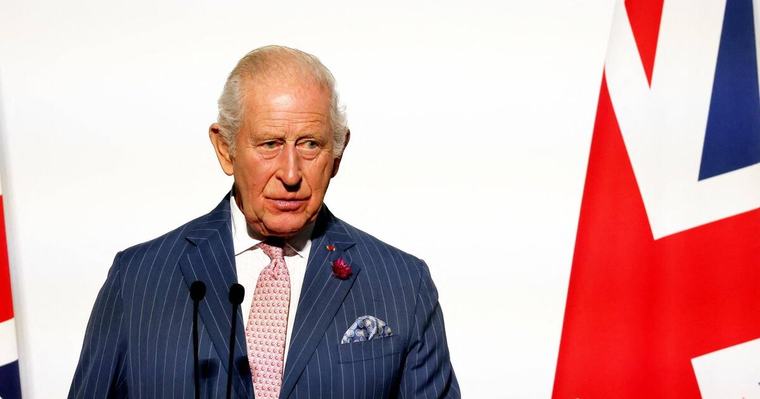 Offizielles Schreiben Royal-Comeback von Harry und Meghan? Charles spricht ein Machtwort