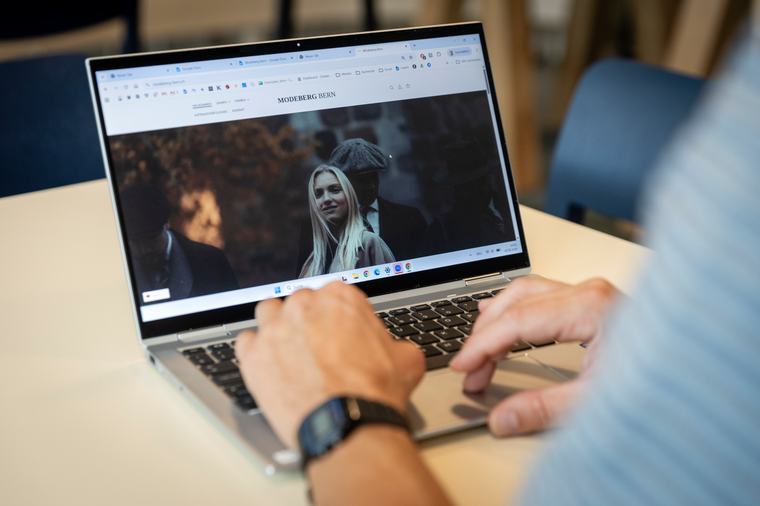 Fake-Webshops: Bernerin bestellte bei «Modeberg Bern» Kleider für 300 Franken – und erhielt Ramsch aus China